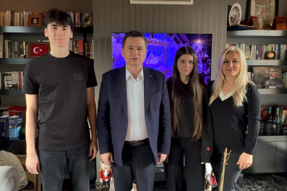 Erkan Aydın’dan Osmangazi ve Bursa’ya yeni yıl dileği!