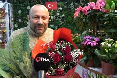 Ordulu çiçekçiden ilginç fikir! Gül buketlerinde karalahana