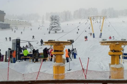 Zirve kara doydu: Uludağ’da kar kalınlığı 1 metreye yaklaştı