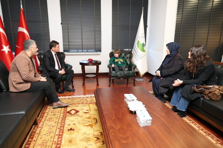 Yağız Efe için zamanla yarış! Başkan Erkan Aydın’dan destek çağrısı - Bursa Hayat Gazetesi-3