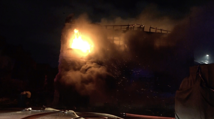 Bursa’da soba faciası: 2 kadın dumandan etkilendi!-Bursa Hayat-3