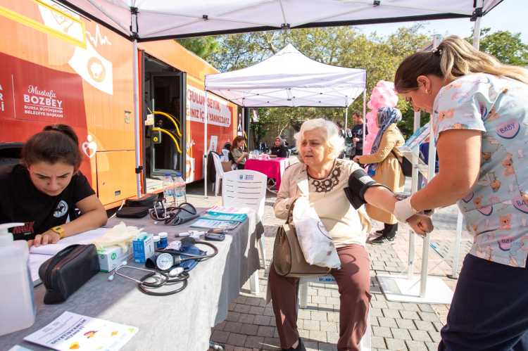 Bursa Büyükşehir’den kesintisiz evde sağlık hizmeti: 155 bin destek!-Bursa Hayat-2