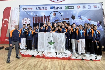 Osmangazi Belediyespor Karate Takımı madalyaları topladı