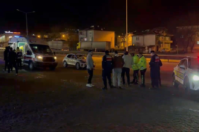 Bursa İnegöl'de iki araç kazaya karıştı! Yaralılar var