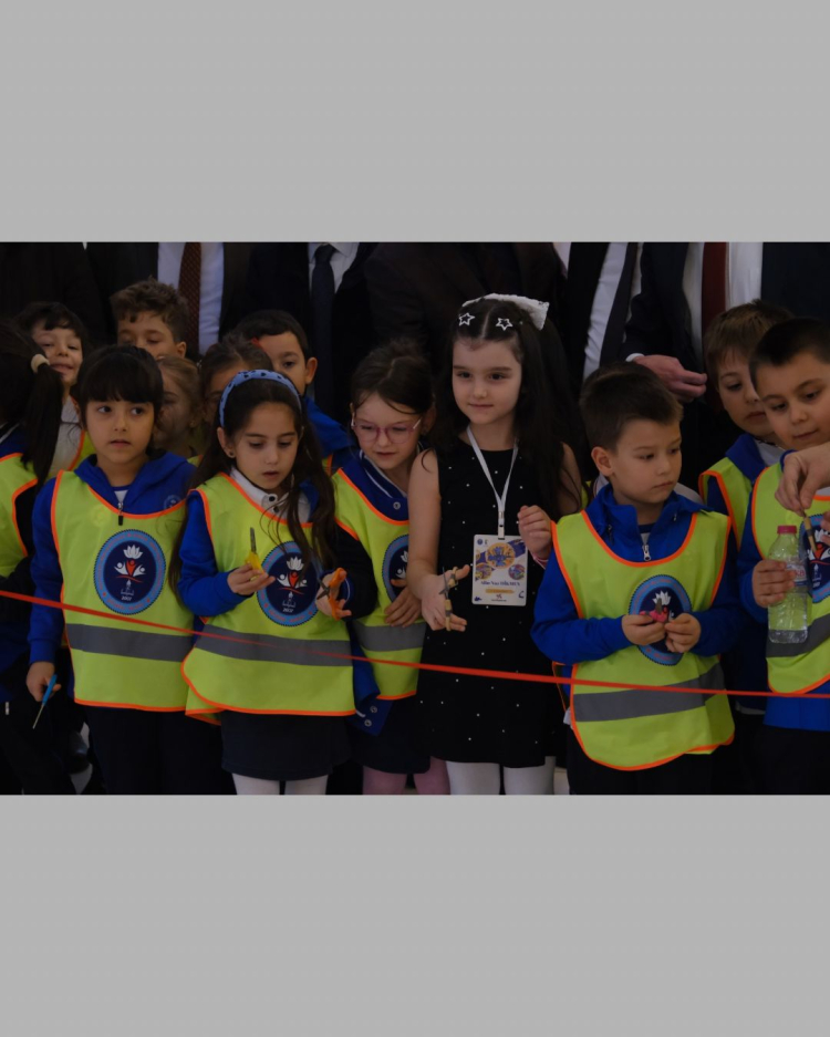 Bursa’da çocuk gözüyle sanat: “Alin Naz’ın Renkli Dünyası”-Bursa Hayat-3