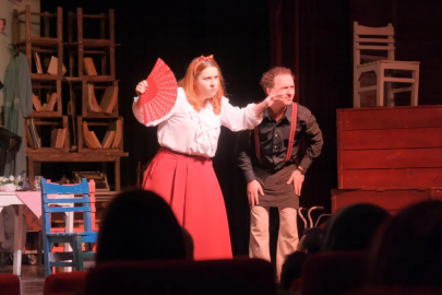 Bursa İnegöl’de ilk tiyatro festivali sanatseverlerle buluştu