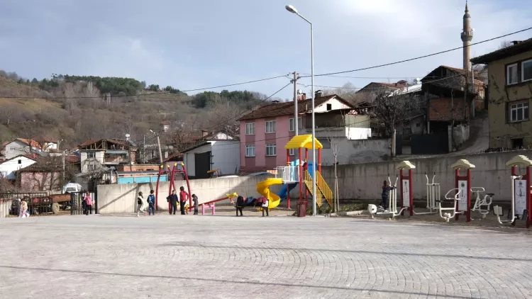 İnegöl’de 2 bin 170 metrekarelik alan yeniden hayat buldu - Bursa Hayat Gazetesi-4