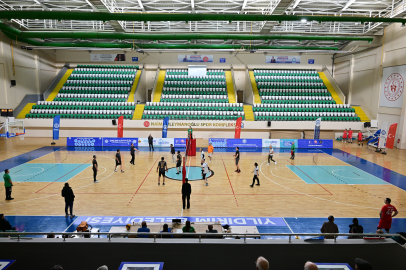 Yıldırım’da nefes kesen turnuvada kupayı Zabıta Müdürlüğü kaldırdı