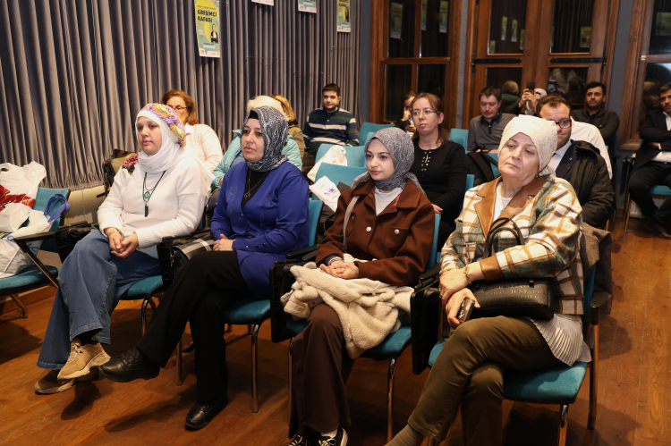 Fikri Savaş “Girişimci Kafası” buluşmasında başarı hikayesiyle yol gösterdi - Bursa Hayat Gazetesi-4