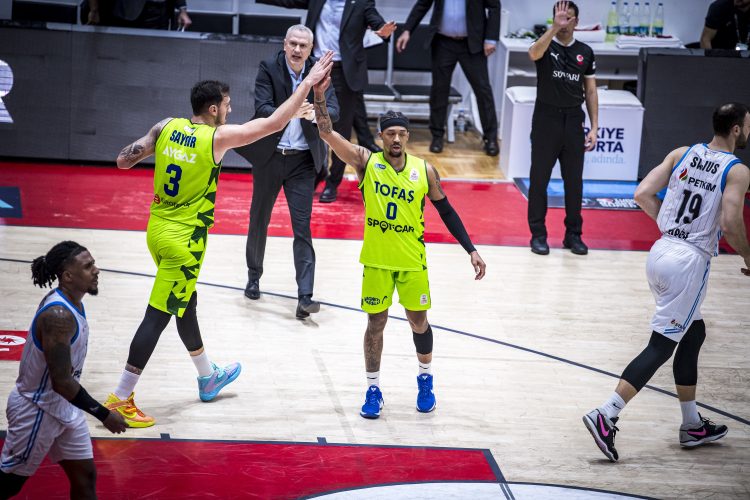 TOFAŞ’tan deplasmanda ilk zafer! Türkiye Kupası bileti garantilendi-Bursa Hayat-4