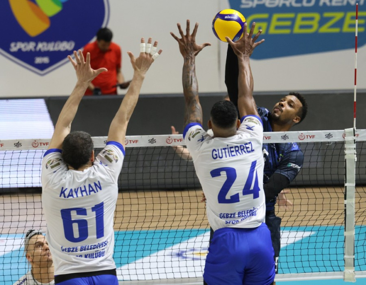 Bursa Büyükşehir, ikinci yarının ilk maçında 3-2’lik mağlubiyetle ayrıldı-Bursa Hayat-2