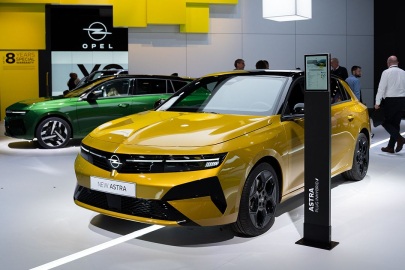 Yeni Opel Astra Brüksel’de sahneye çıktı: Yenilikçi modelleriyle göz doldurdu!