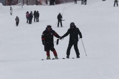 Uludağ’da kar kalınlığı 76 santimetreye yükseldi!