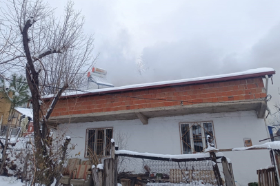 Bursa İnegöl’de çatı yangını: 1 kişi ellerinden yaralandı!