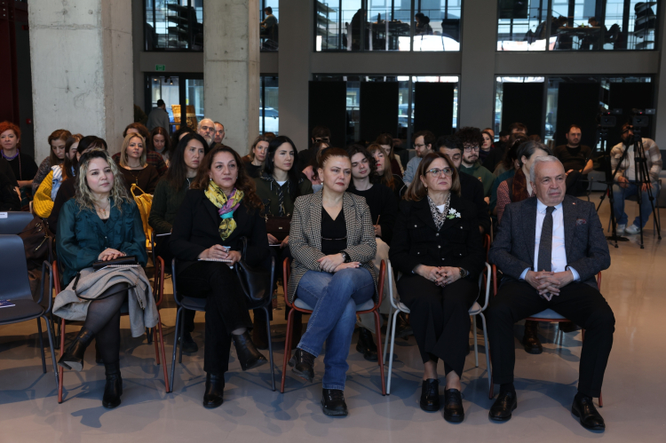 Nilüfer’de “Dijital Sanat Atölyesi Nasıl Kurulur?” söyleşisine büyük ilgi - Bursa Hayat Gazetesi-2