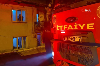 Bursa’da ev yangını korkuttu: İtfaiye ekipleri hızla müdahale etti!