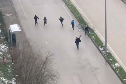 Bursa’da kar topu krizi: Şoför sopayla kovaladı!