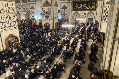 Bursa’da Miraç Kandili coşkusu: Camiler dolup taştı!