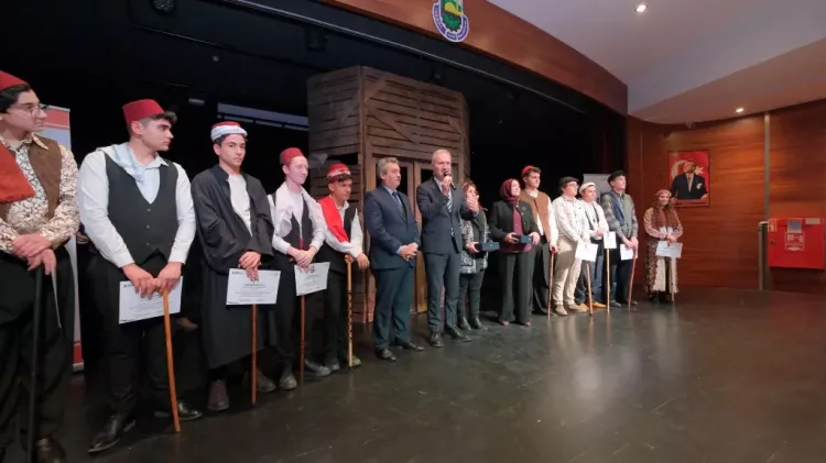 Bursa İnegöl’de liseliler meddahlıkta yarıştı - Bursa Hayat Gazetesi-3