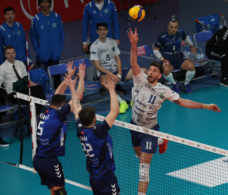 Bursa Büyükşehir Belediyespor, Altekma’yı nefes kesen maçta geçti - Bursa Hayat Gazetesi-2