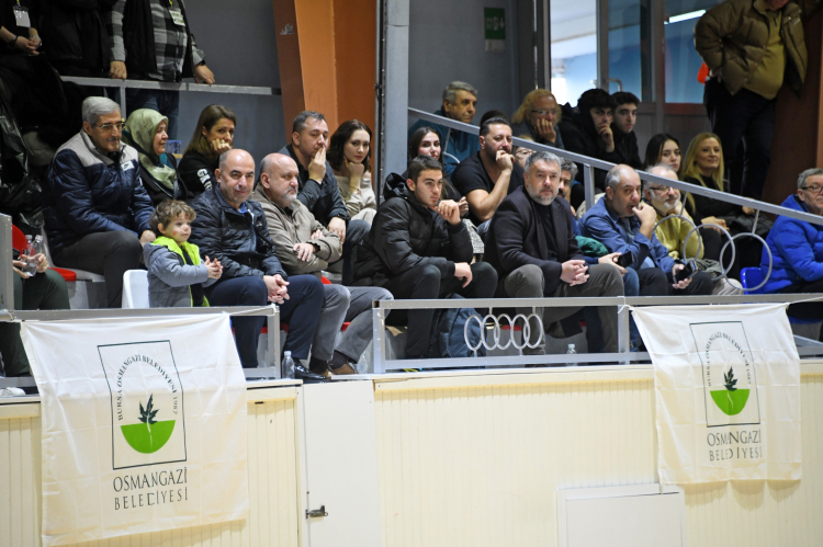 Osmangazi Belediyespor evinde zaferle ayrıldı - Bursa Hayat Gazetesi-3