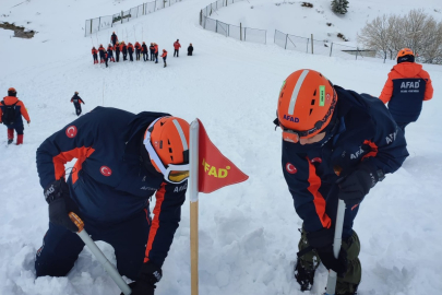 Zirvede nefes kesen eğitim: 6 ilin AFAD ekipleri Uludağ’da buluştu