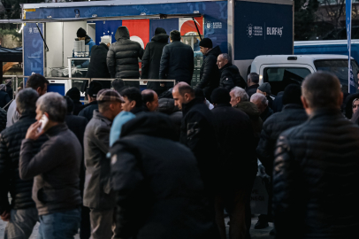 Bursa’da cami çıkışında sıcak karşılama!