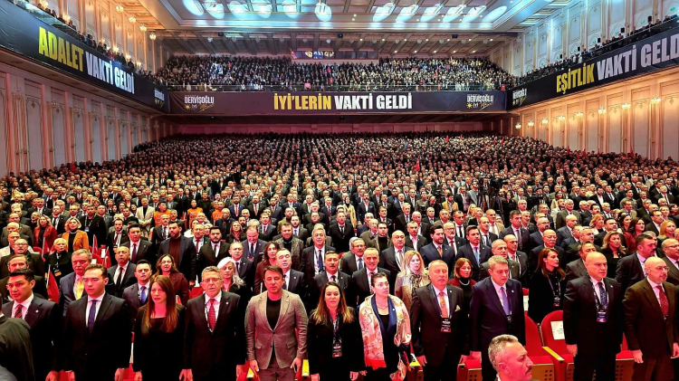 İYİ Parti’de Bursa rüzgarı! 4 isim üst yönetimde partiyi temsil edecek-Bursa Hayat-2