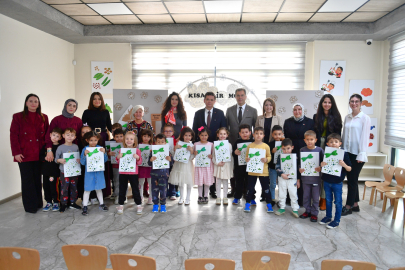 Osmangazi’de 1. Dönem coşkusu! Öğrenciler karnelerini aldı