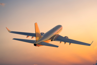 Havacılıkta yeni dönem: Uçakta kullanmak artık yasak!