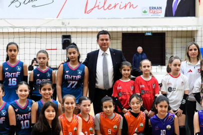 Osmangazi’de 700. yıl coşkusu: Mini voleybol turnuvası start aldı!