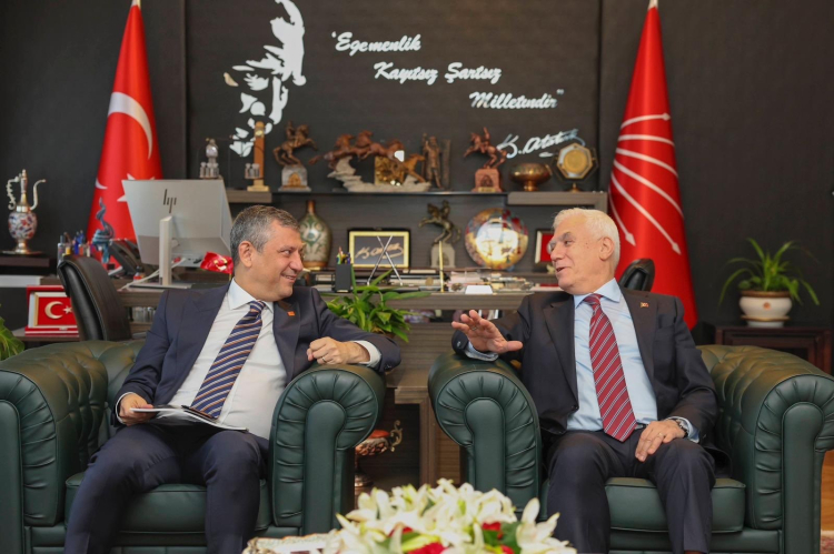 Bozbey’den Ankara çıkarması:Bozbey’den Ankara çıkarması: Bursa gündemi değerlendirildi!-Bursa Hayat-2