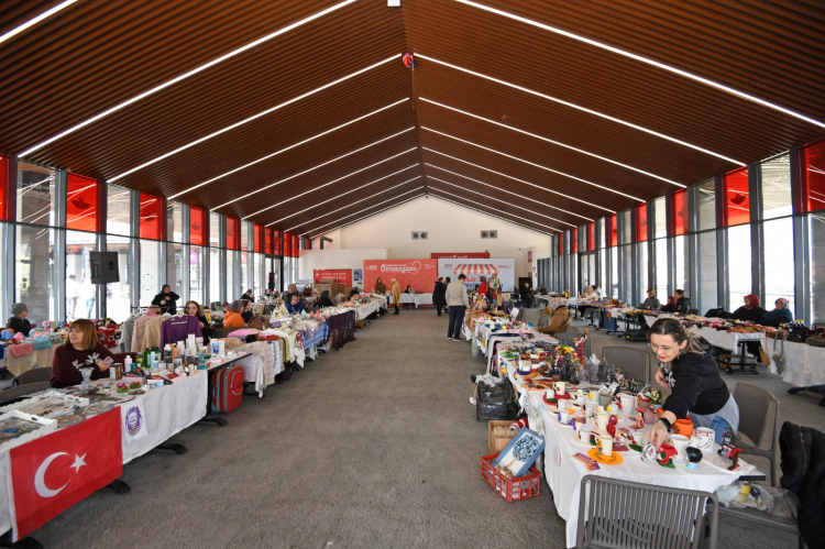 Bursa Osmangazi’de kadın emeği meydana çıktı - Bursa Hayat Gazetesi-4