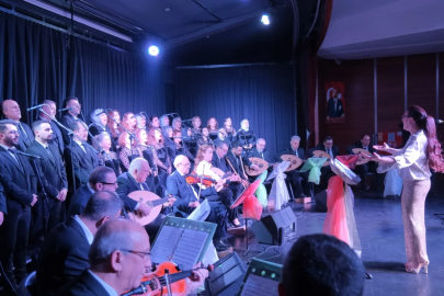 İnegöl’de Türk Sanat Müziği ile kulakların pası silindi