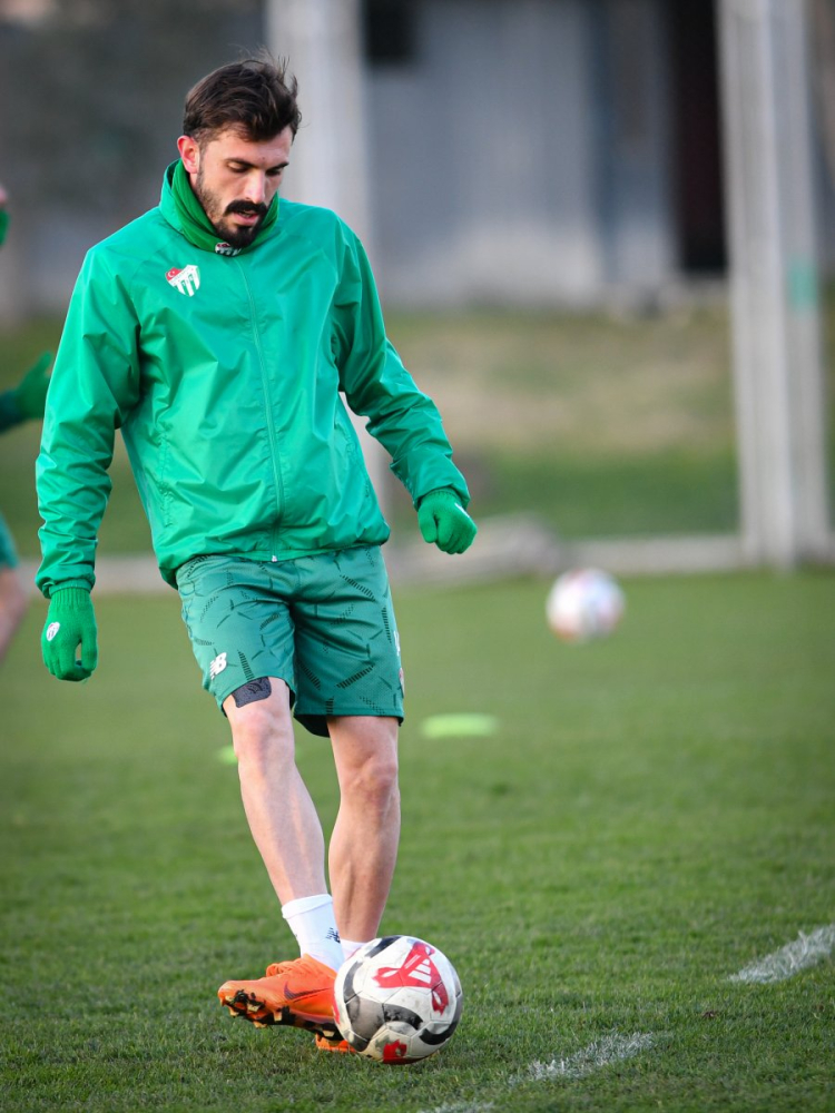 Bursaspor’da 20. hafta alarmı: Özlüce’de yoğun çalışma!-Bursa Hayat-2