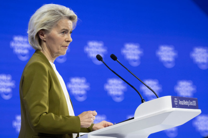 Von der Leyen Davos’ta çizgiyi çekti: "Grönland pazarlık konusu olamaz"