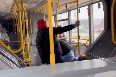 Bursa’da otobüste şiddet: “Komutanımı koruyorum” deyip saldırdı!