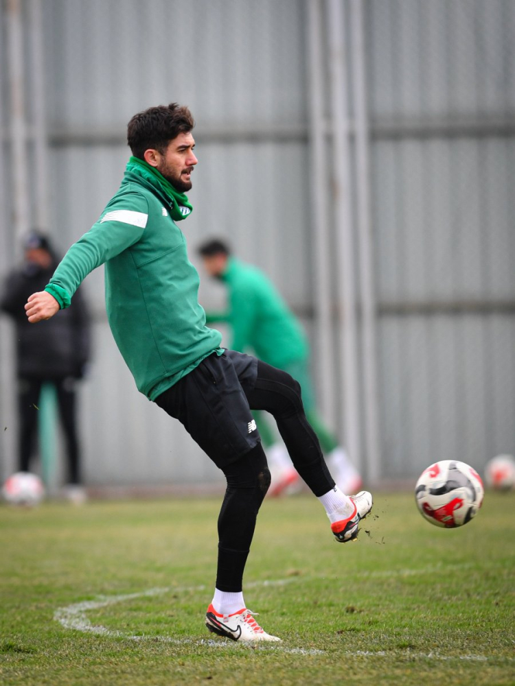 Bursaspor’da maç hazırlıkları tam gaz: Taktik çalıştılar!-Bursa Hayat-3