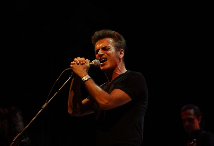 Teoman’dan samimi itiraflar! En büyük arzusu ne? -Bursa Hayat-2