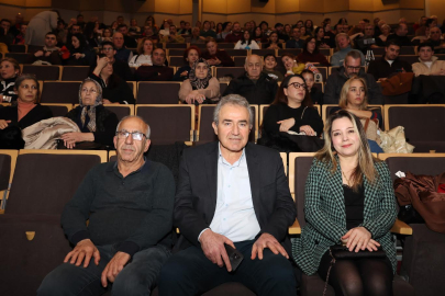 22 yıllık gelenek sürüyor: Nilüfer THM Korosu’ndan unutulmaz açılış!