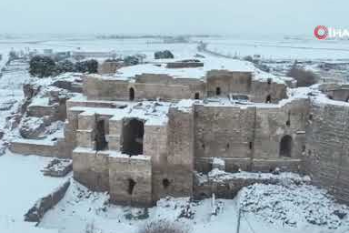 Beyazla tarihin buluşması eşsiz manzara oluşturdu