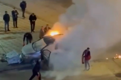 Bursa Osmangazi’de araç yangını mahalleliyi korkuttu