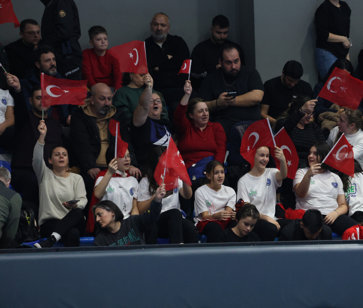 Bursa Büyükşehir Belediyespor çeyrek final biletini aldı - Bursa Hayat Gazetesi-3