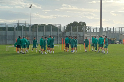 Bursaspor’da yeni dönem! Mustafa Er ilk antrenmanına çıktı  