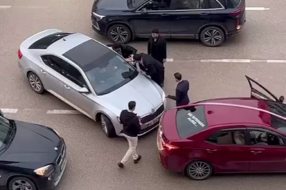 Bursa'da yol verme tartışması: Düğün konvoyunda korkutan anlar!