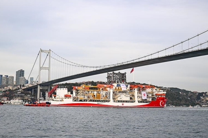 Türkiye’nin enerji gücüne katkı sunacak “Yıldırım” boğazlardan geçti!