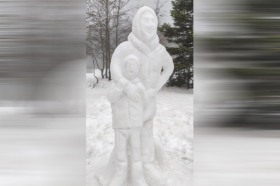 Uludağ’da kardan heykelle görsel şölen