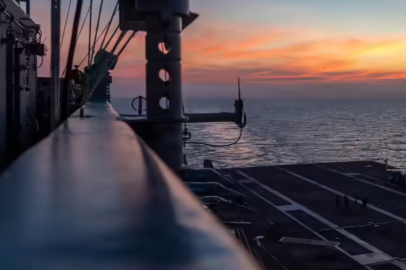 Ortadoğu’da kritik konuşlanma: USS Abraham Lincoln İran açıklarında!