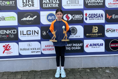 Bursa'nın genç raketi Azra Özyardımcı’dan büyük başarı!