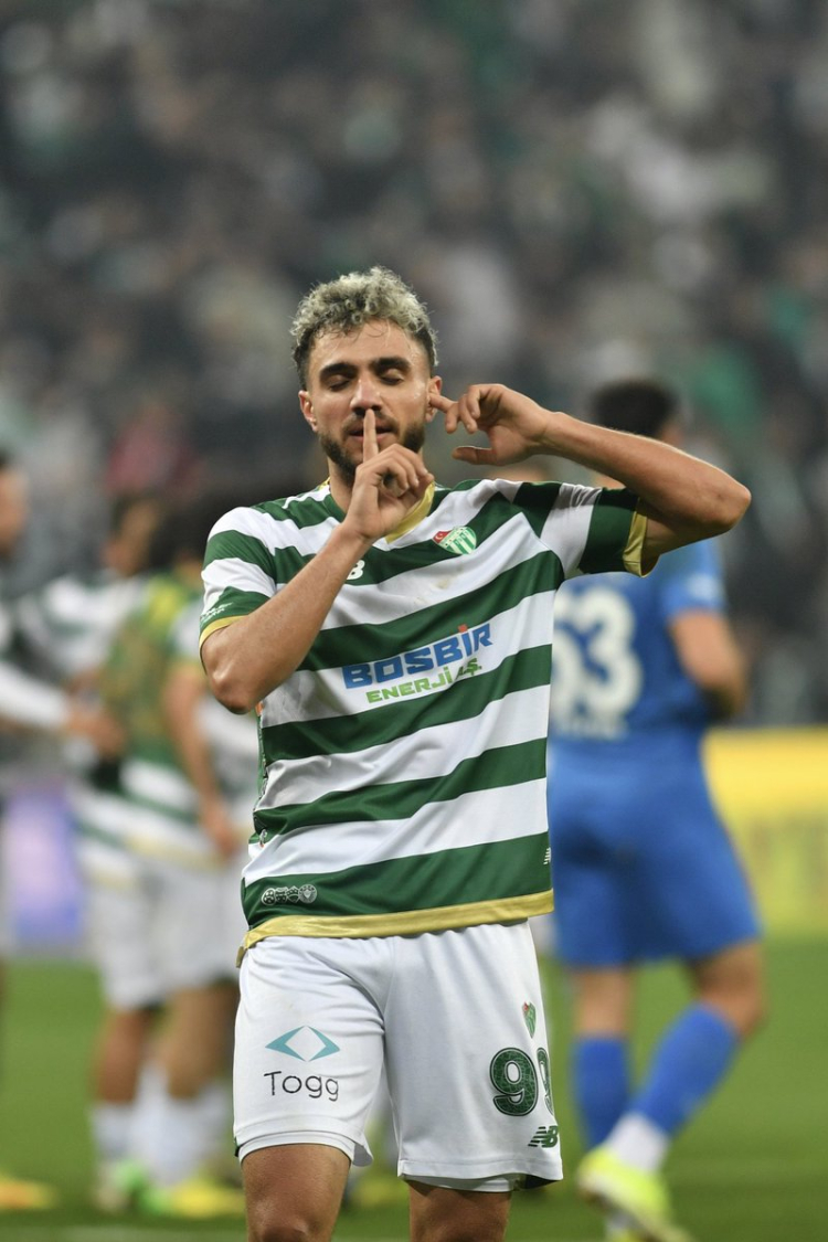 Bursaspor, Arnavutköy engelini 1-0’lık galibiyetle aştı!-Bursa Hayat-3